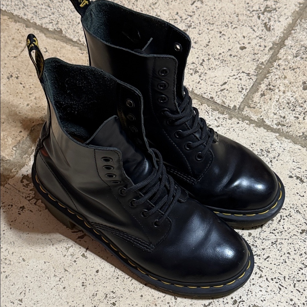 Dr. Martens Clemency Black Heeled Lace up Boots Smooth Leather Size 7 - Picture 6 of 14